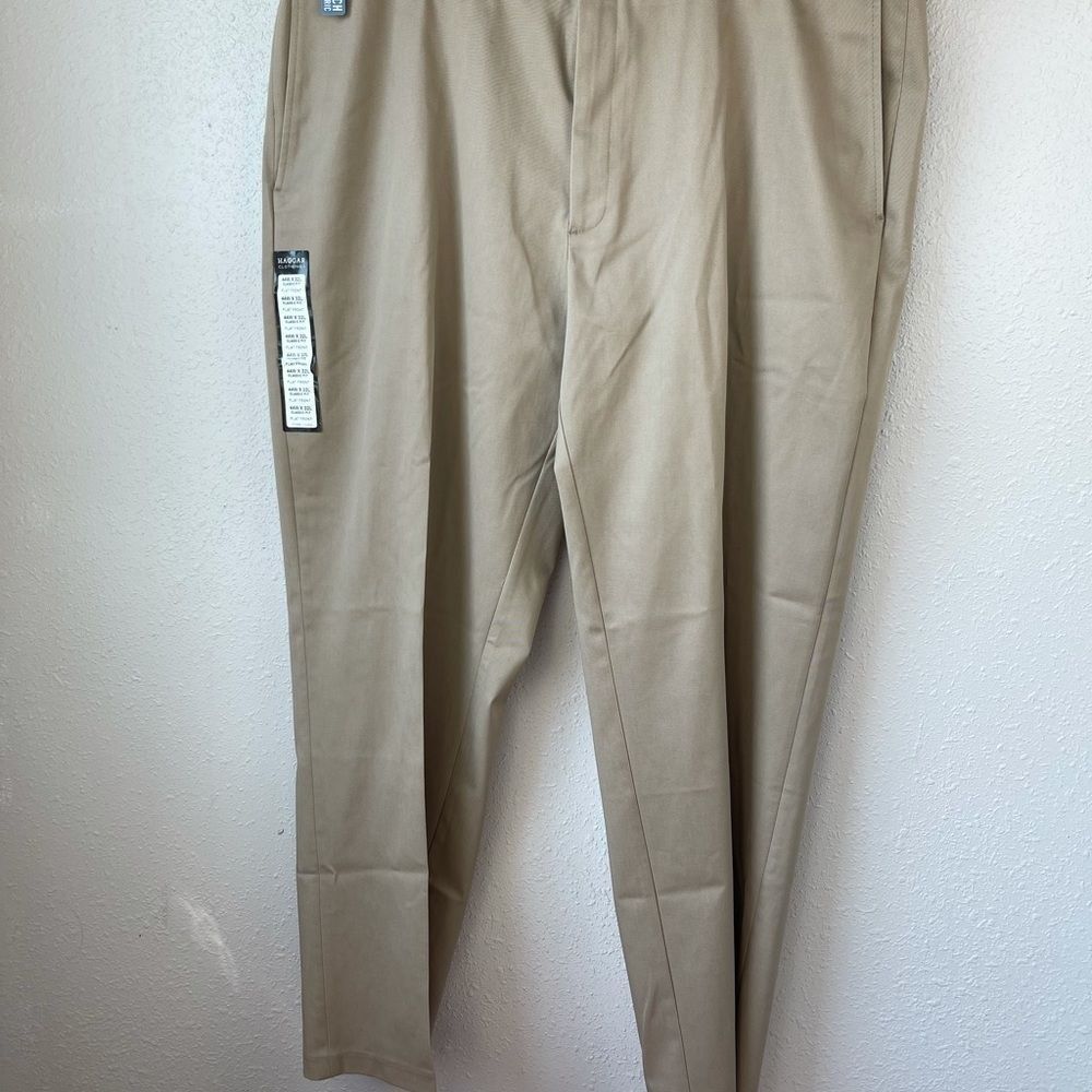 NWT Haggar Men’s Tan Pants Size 44W X 32L